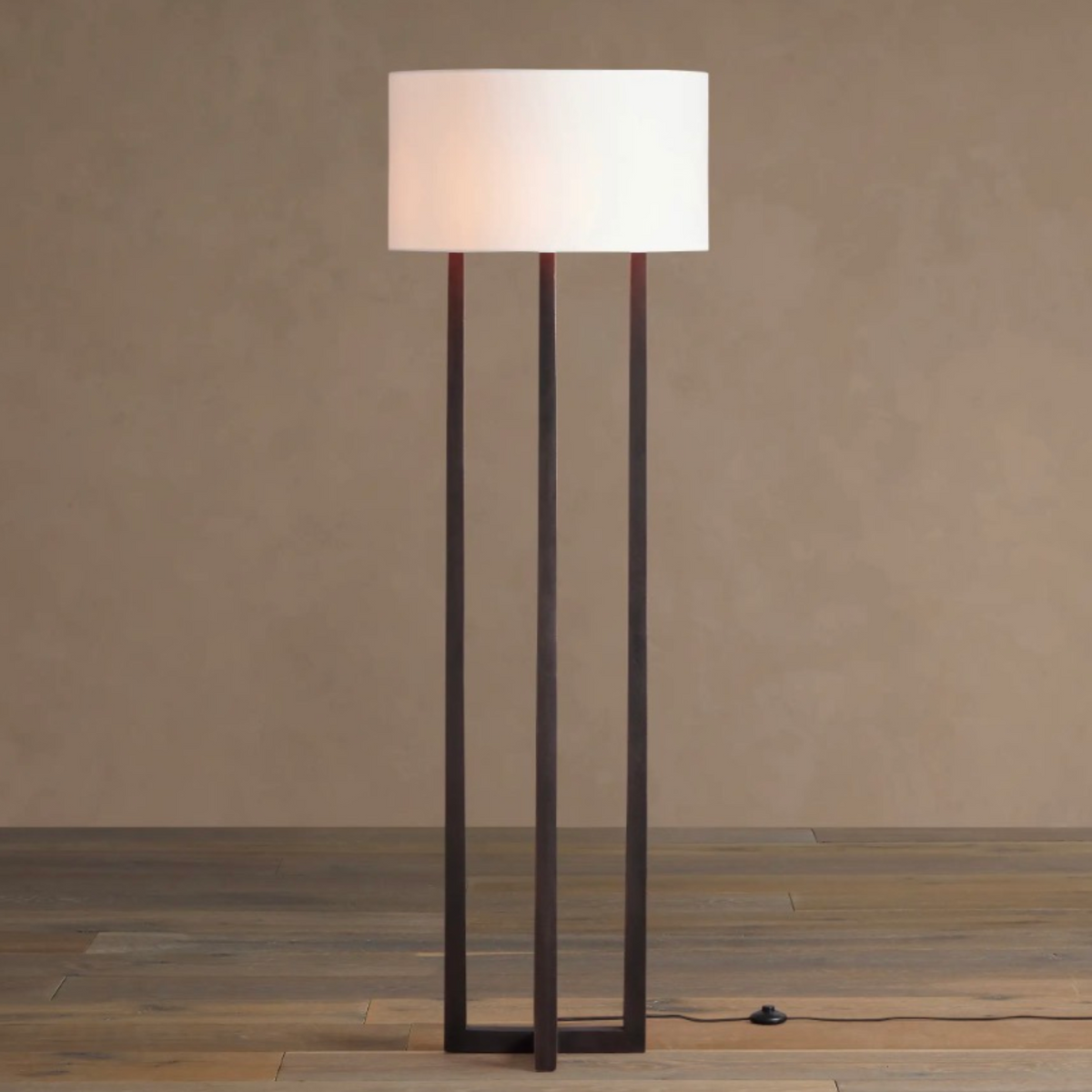 LIGHTING | BRONZE FLOOR LAMP